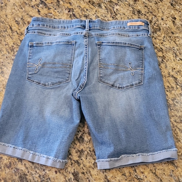 Denizen Levis Modern Bermuda Shorts 